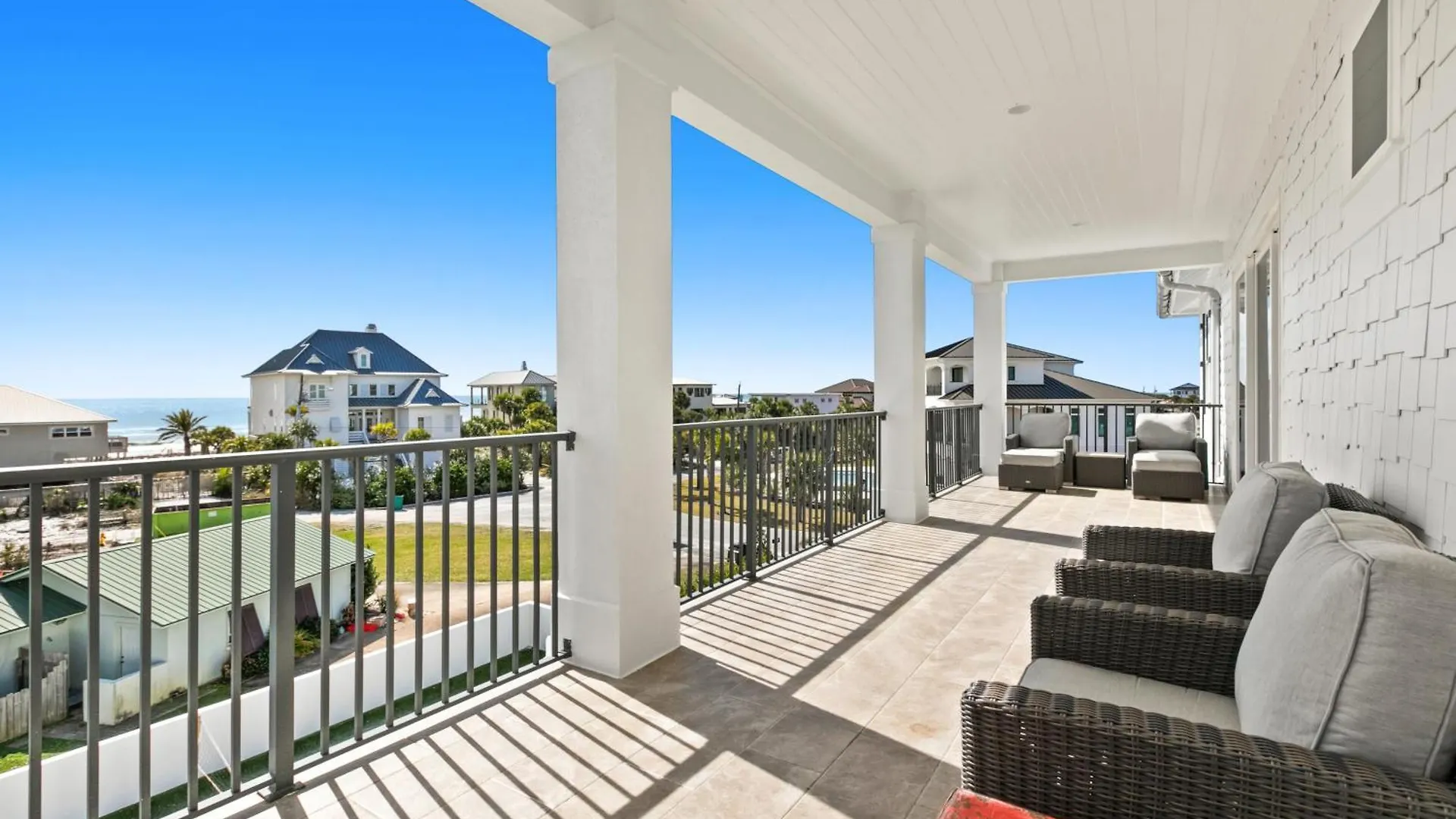 Bourbon Beach - Your Dream Vacation Destination United States
