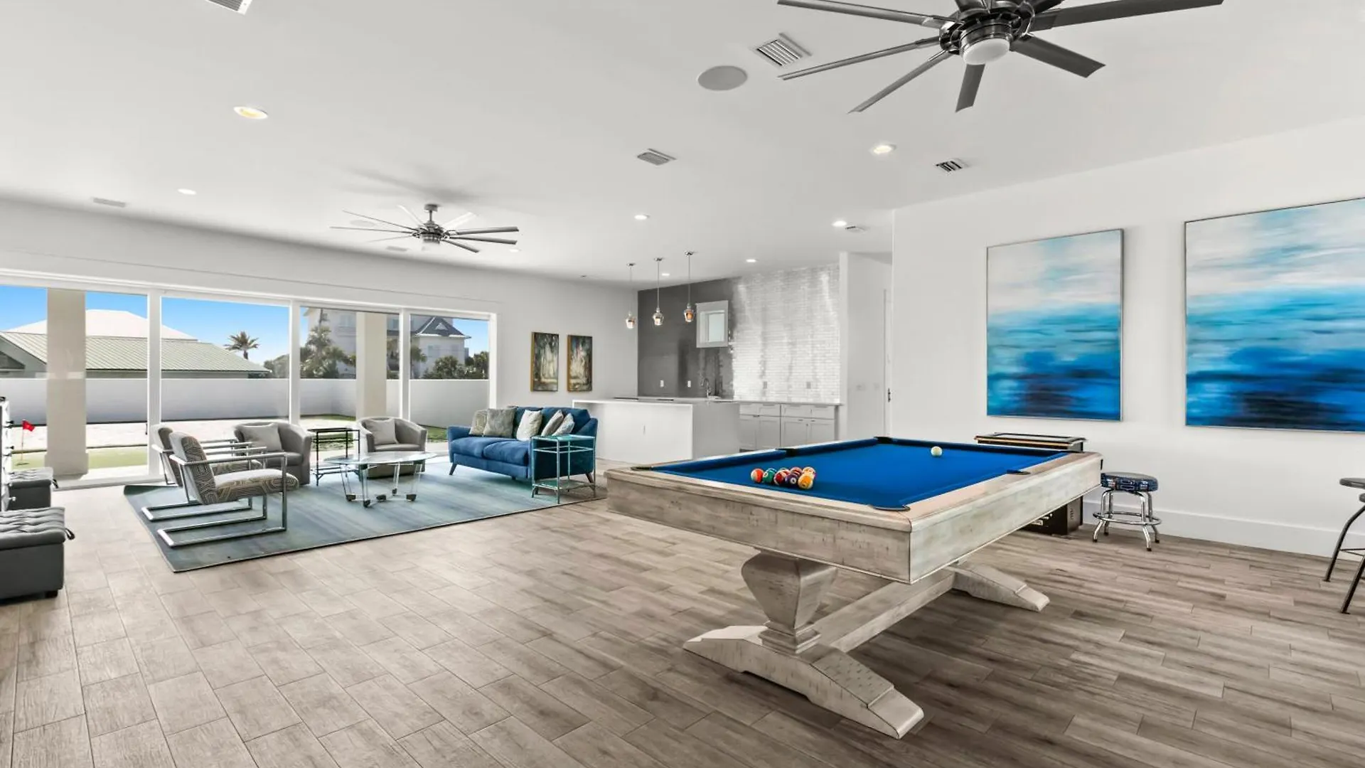 Bourbon Beach - Your Dream Vacation Destination